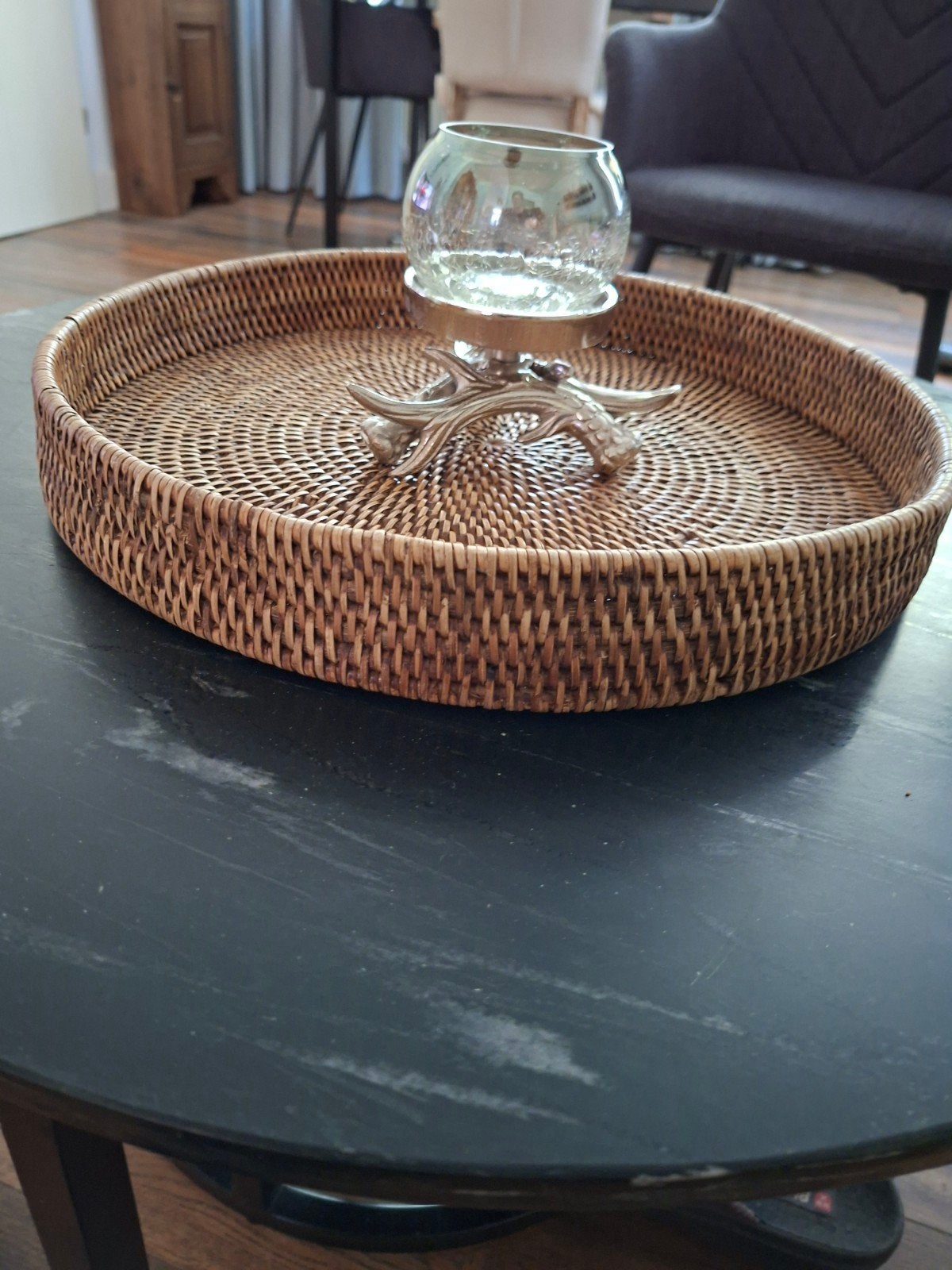 Groot manou rieten rond dienblad., Ophalen of Verzenden, Zo goed als nieuw, Rond, Hout