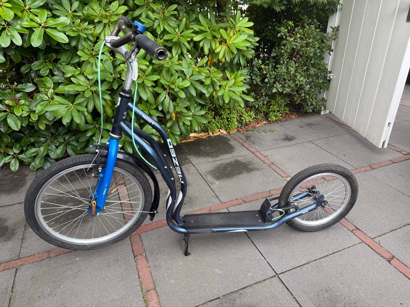 Yedoo Mezeq V Kickbike - 150x95 cm, Ophalen, Gebruikt, Kickbike