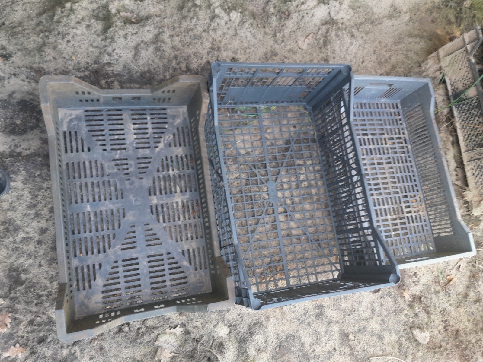 Diverse plastic kratten - Ideaal voor opslag en transport, Ophalen, Gebruikt