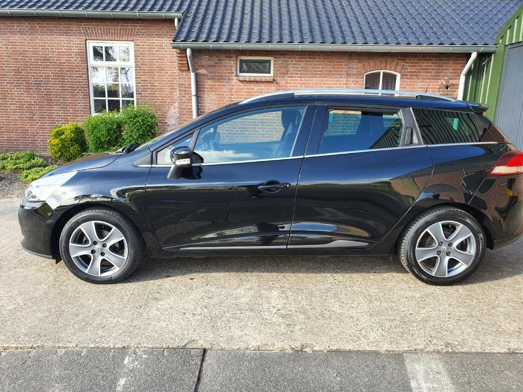 RENAULT Clio Estate 1.5 dCi ECO Expression +R-Link/navigatie, Auto's, Stof, 4 cilinders, 1096 kg, Zwart