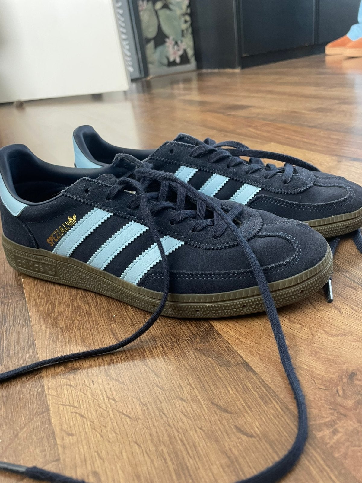 Adidas spezial, Ophalen of Verzenden, Zo goed als nieuw, Overige typen