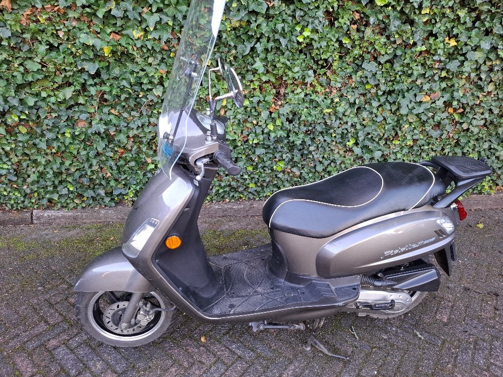 Sym Fiddle 2 50S, Ophalen, Gebruikt, Benzine, Fiddle