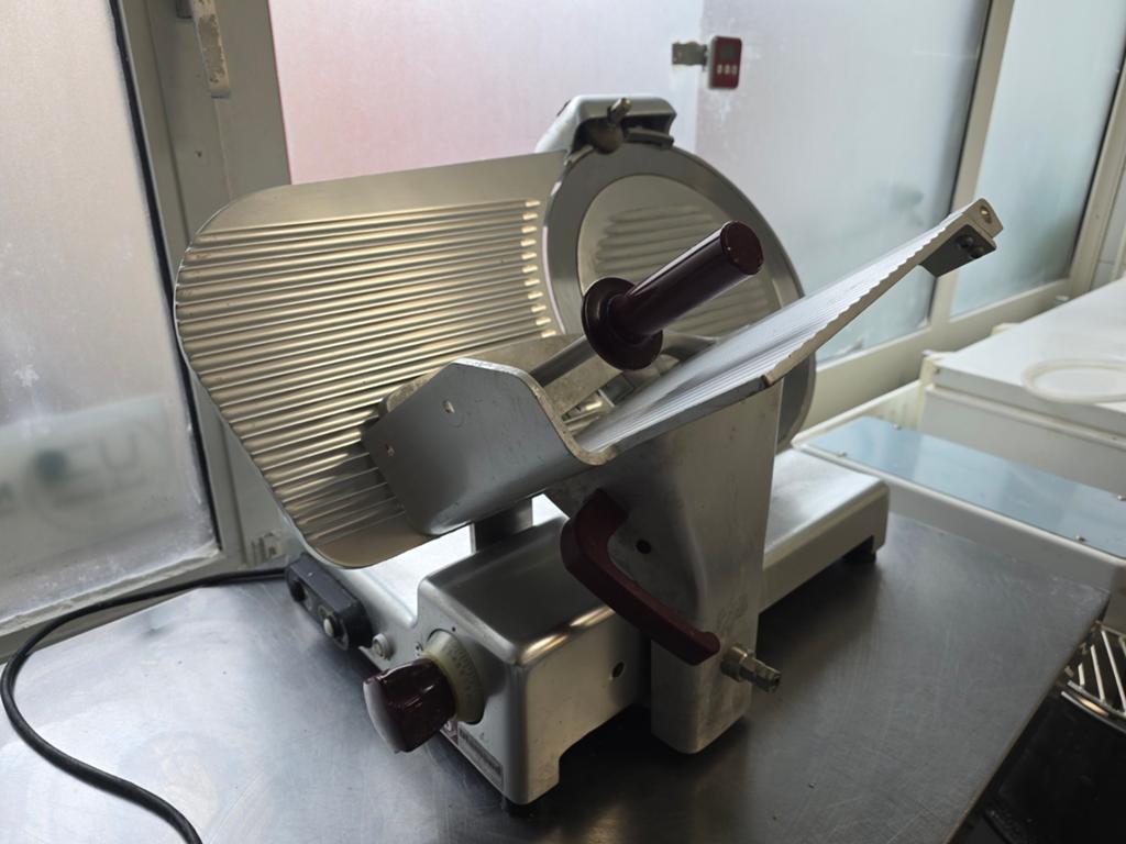 Diamond 350GL Vlees snijmachine, Huis en Inrichting, Keuken | Keukenbenodigdheden, Ophalen of Verzenden