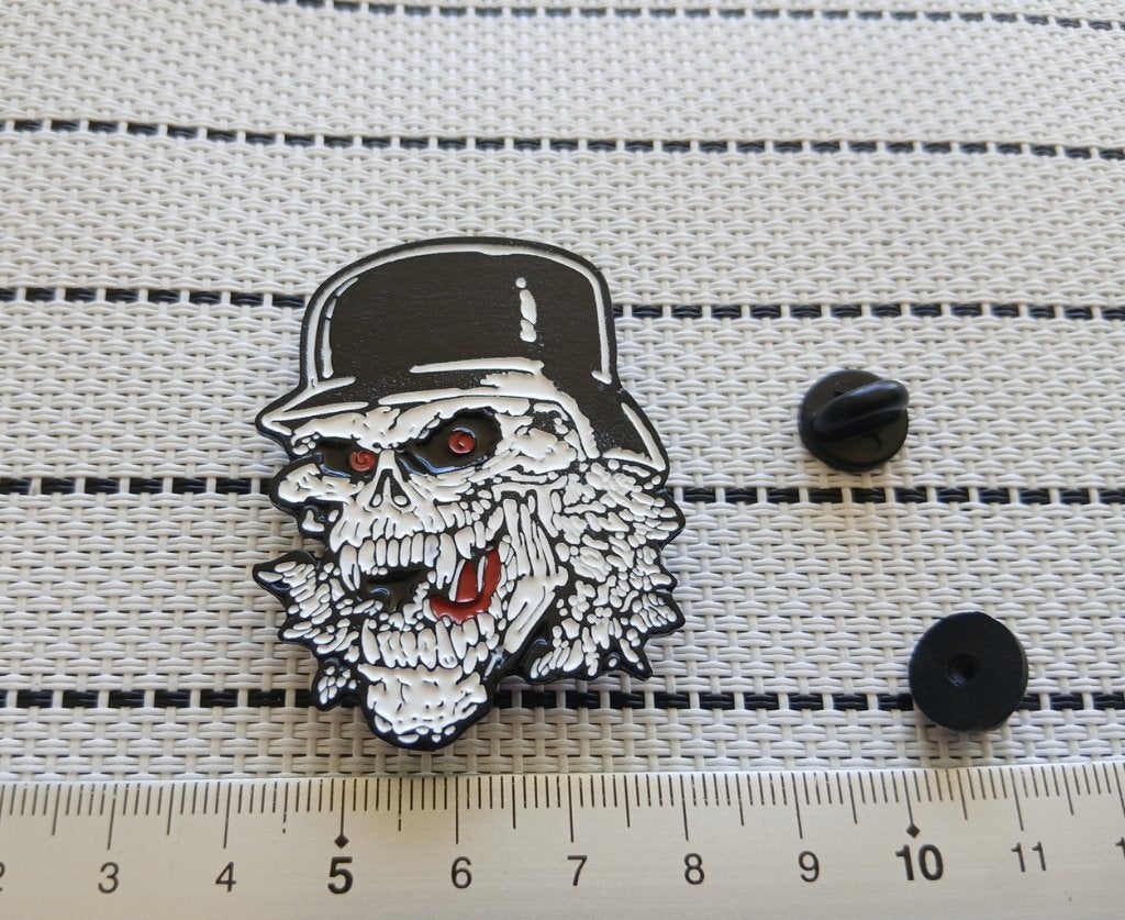 Slayer leuke  shaped Slaytanic Wehrmacht pin speld badge n3, Verzenden, Nieuw, Overige typen