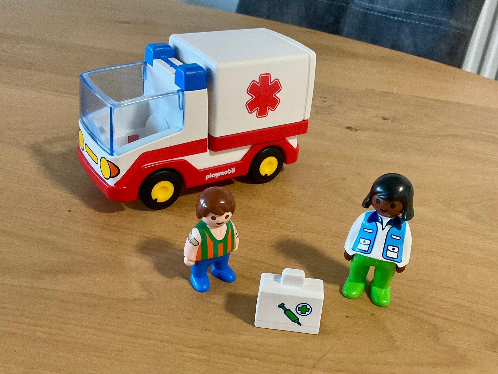 Playmobil 123 : Ziekenwagen - 9122 - compleet, Ophalen, Zo goed als nieuw