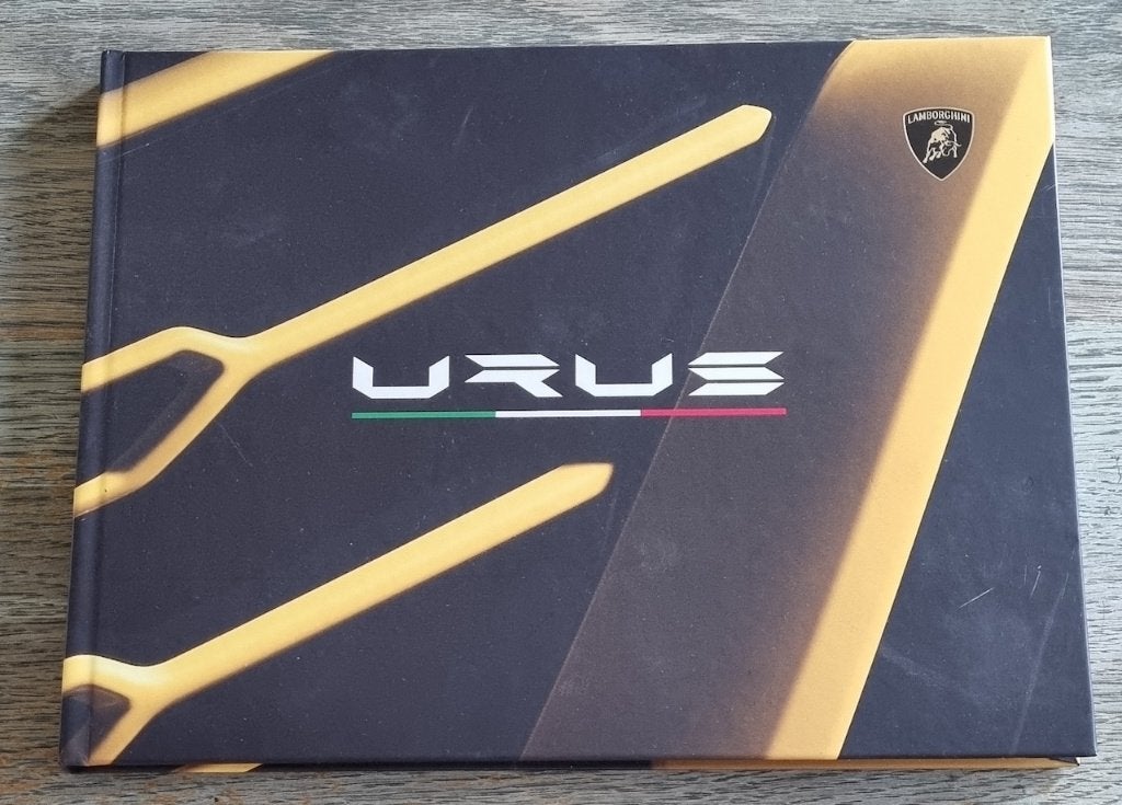 Prachtige Lamborghini Urus boek met hard cover., Ophalen of Verzenden, Zo goed als nieuw, Overige merken
