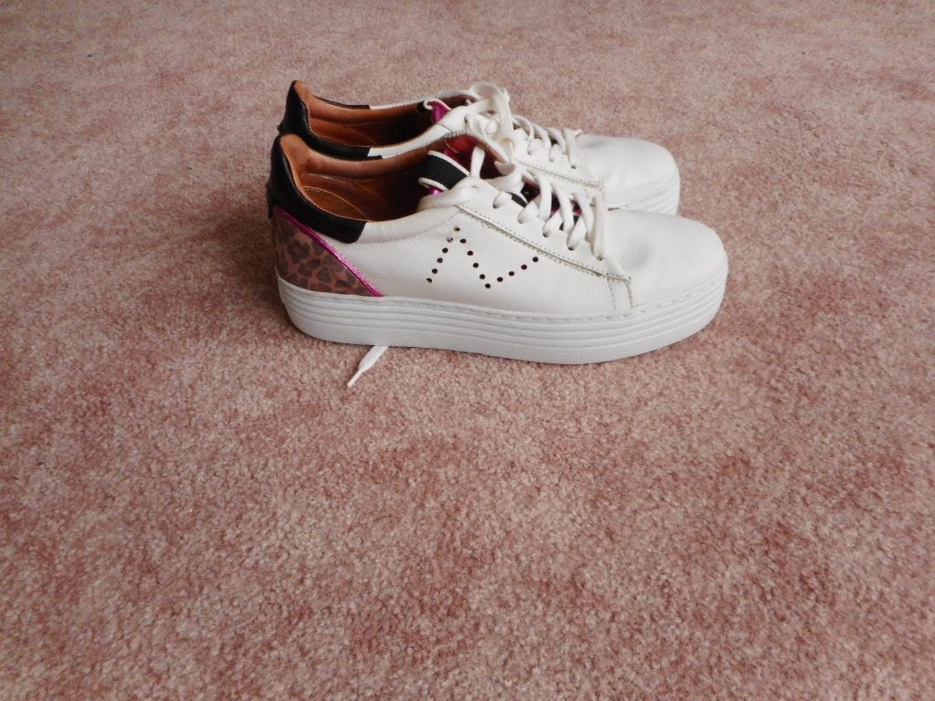 Mooie leren sneakers Mjus maat 41, Kleding | Dames, Schoenen, OLIP ITALIA S.P.A., Via Confine 13 37017, Colà di Lazise (VR) Italy