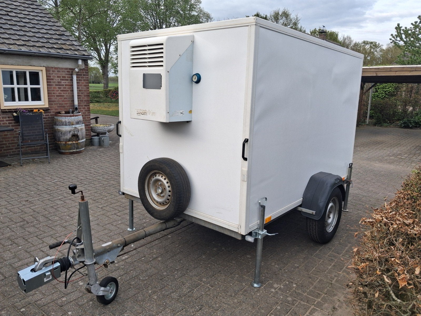Koelaanhanger koeltrailer koelwagen voor feesten/part, Ophalen