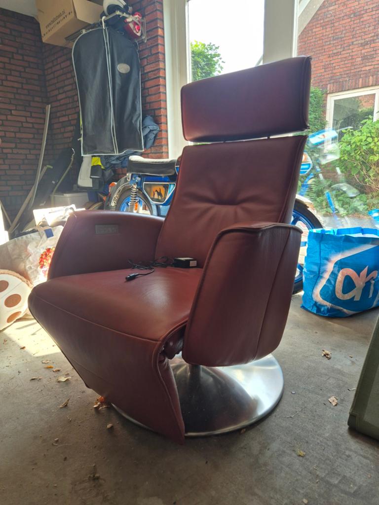 Luxe elektrische relaxfauteuil / draaifauteuil – accu – leer, Ophalen, 75 tot 100 cm, Leer, 50 tot 75 cm