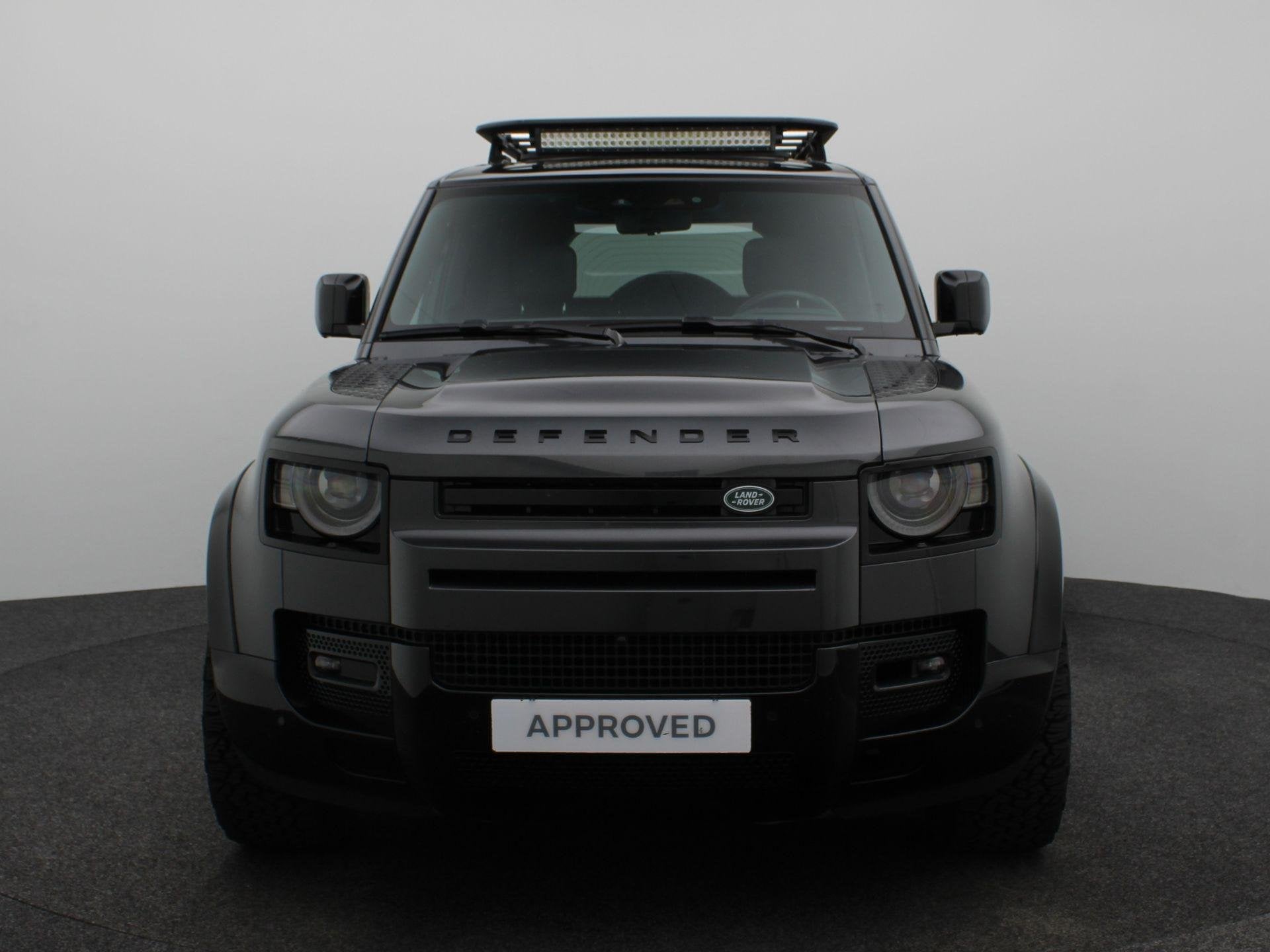 Land Rover Defender 3.0 D300 110 MHEV X-Dynamic HSE | Grijs, Auto's, Automaat, 12 maanden, Euro 6, 2358 kg