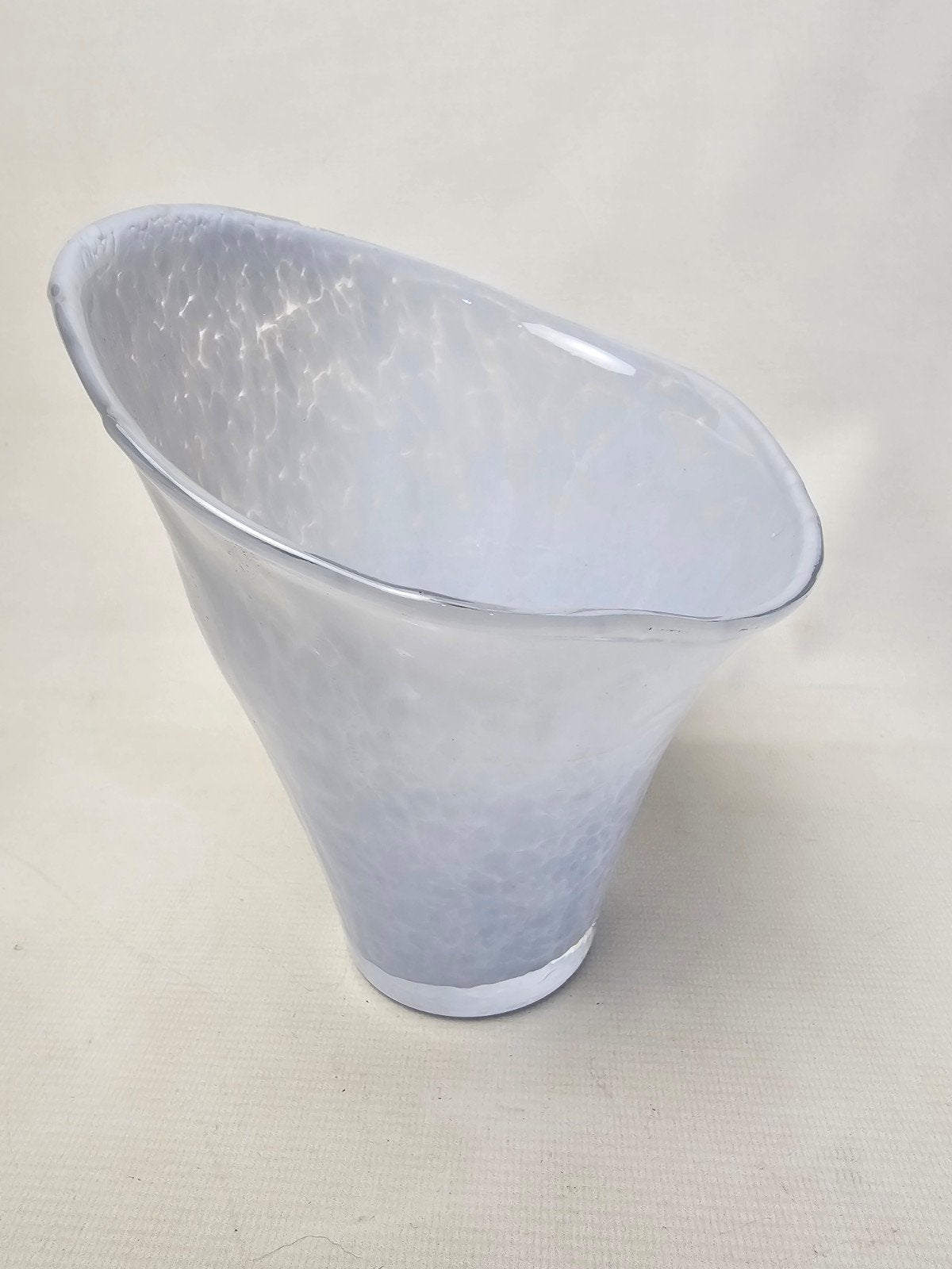 # Sia Collection Vaasje - Wit Gevlekt Glas, Ophalen of Verzenden