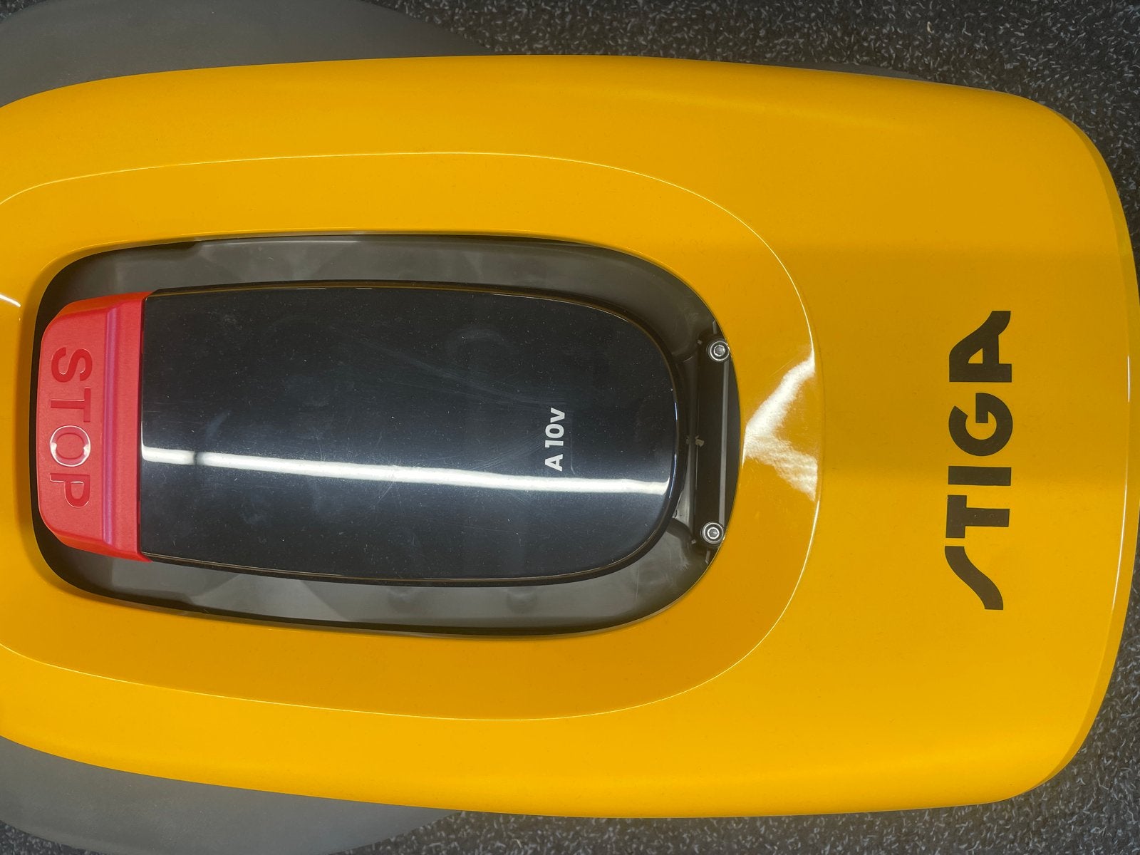 Stiga A 10v Robotmaaier - Nieuw!!! Tot 1000m², Tuin en Terras, Robotmaaiers, Ophalen of Verzenden, Nieuw, Meer dan 25 cm, Met regensensor