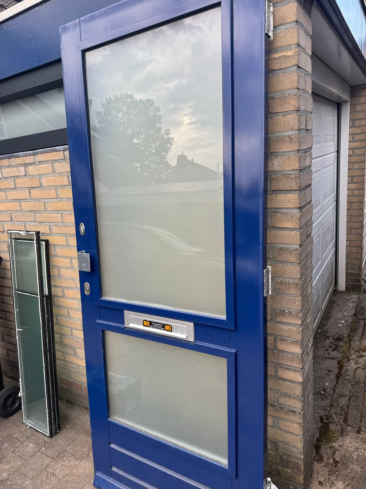 Blauwe Buitendeur met Glas en Brievenbus, Doe-het-zelf en Verbouw, Glas en Ramen, Ophalen, Gebruikt