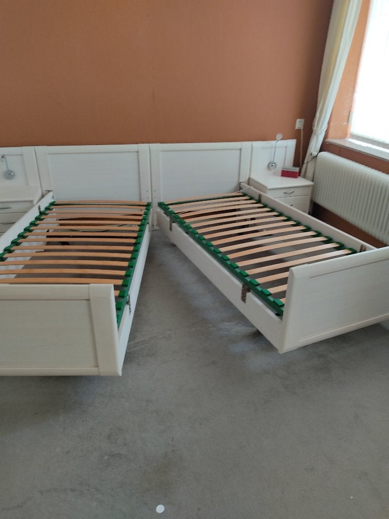 Seniorenbed, Huis en Inrichting, Beige, Ophalen of Verzenden, 180 cm, 200 cm