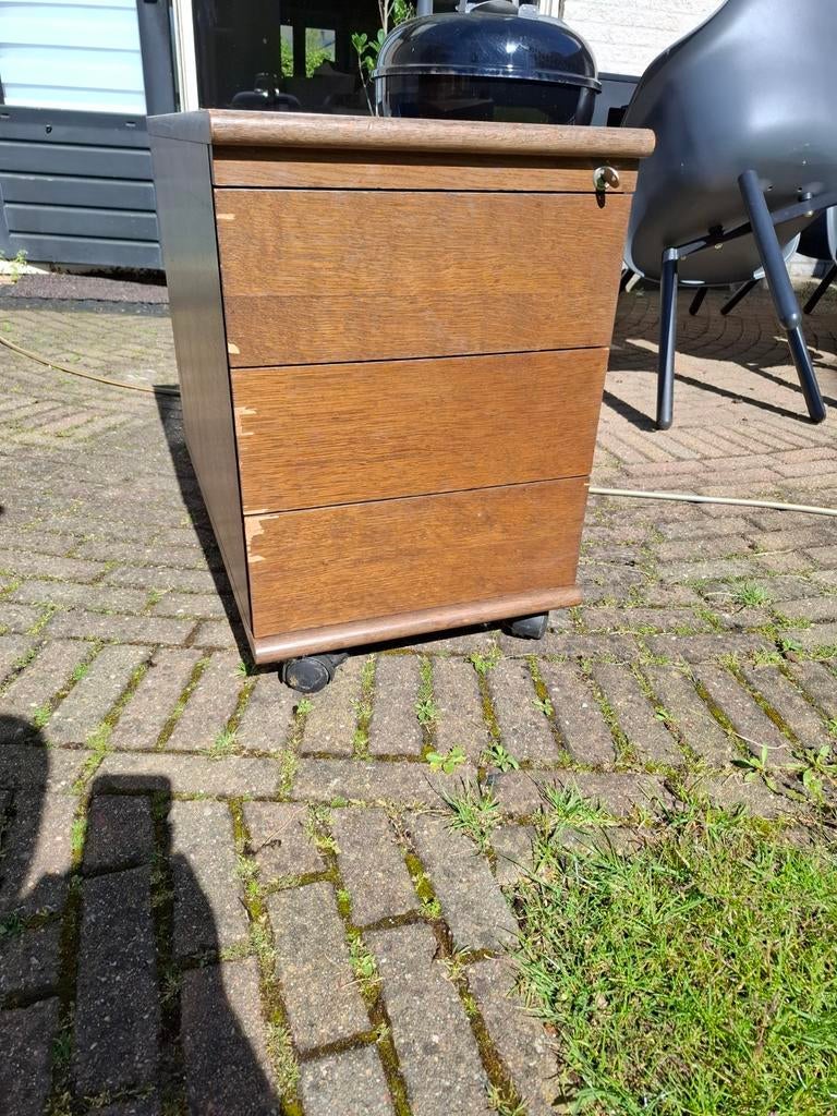 Stevige houten kast op wieltjes met drie stevige laden, Ophalen, Gebruikt, 50 tot 100 cm, 3 of 4 laden
