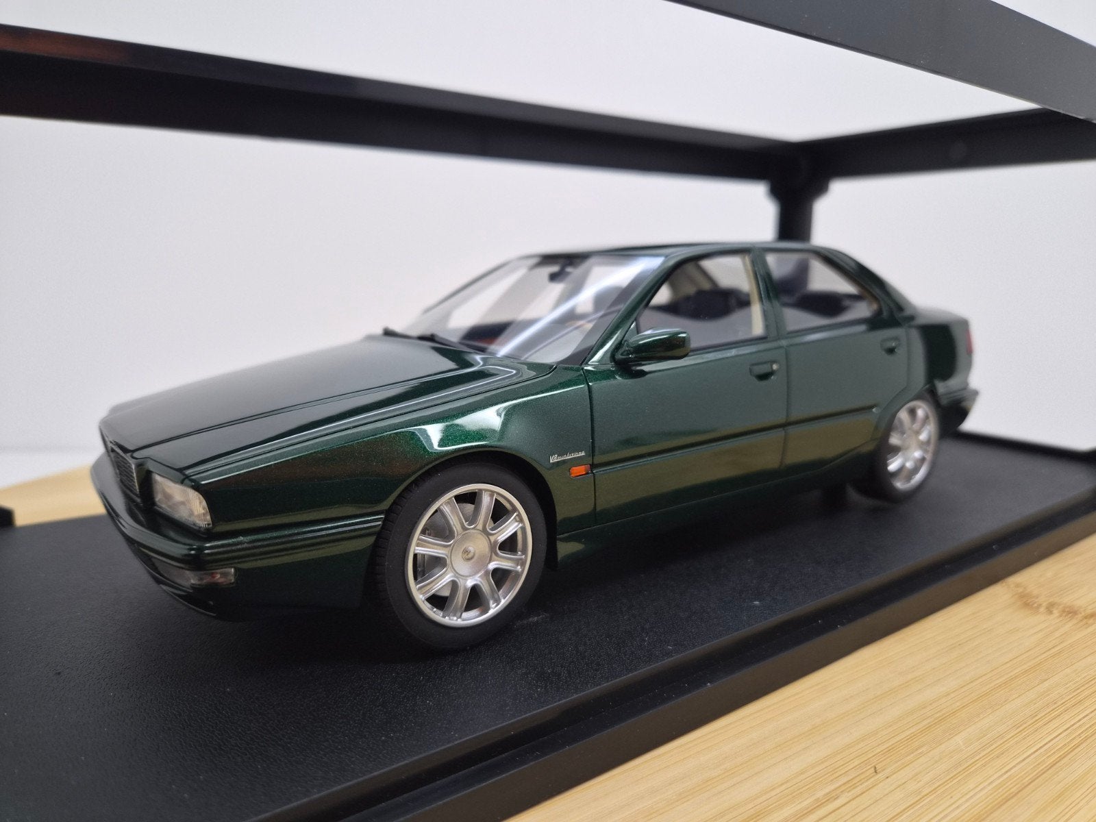 Cult Scale Maserati Quattroporte IV V8 Evoluzione Groen 1:18, Overige merken, Auto, Van, Nieuw