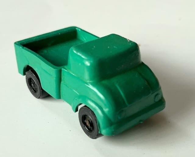 Unimog  Vinyl +- 5cm, Ophalen of Verzenden, Gebruikt, Bus of Vrachtwagen