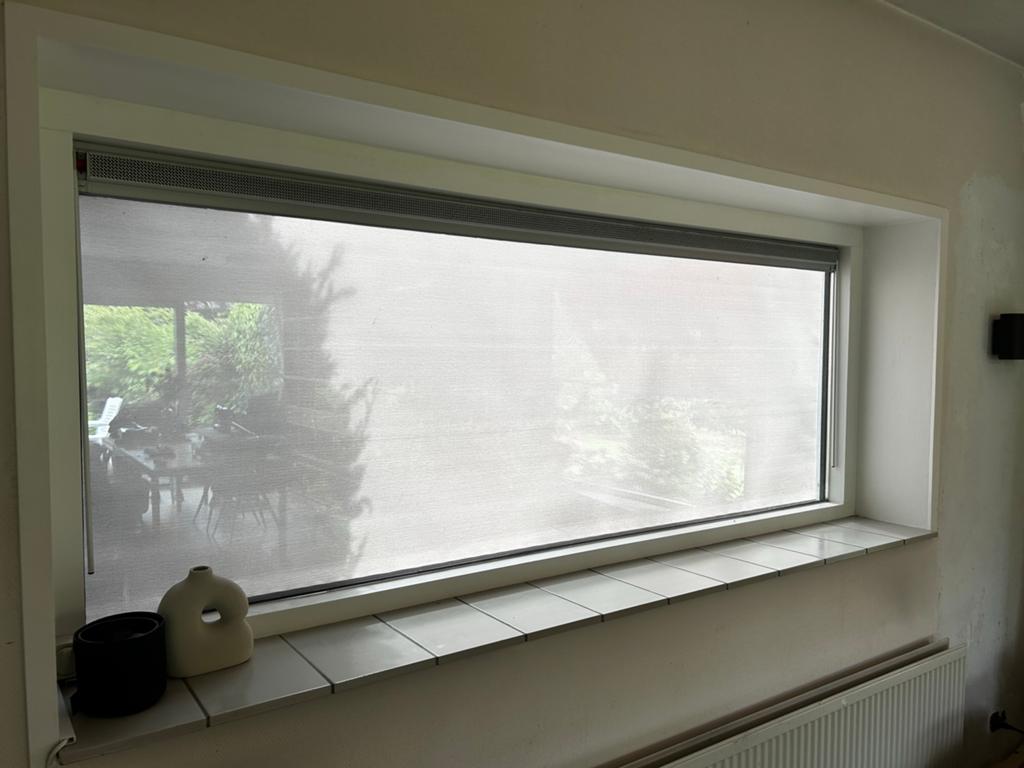 Rolgordijn buiten 107 cm hoog, 254 cm breed, Ophalen, Gebruikt, 200 cm of meer, 100 tot 150 cm