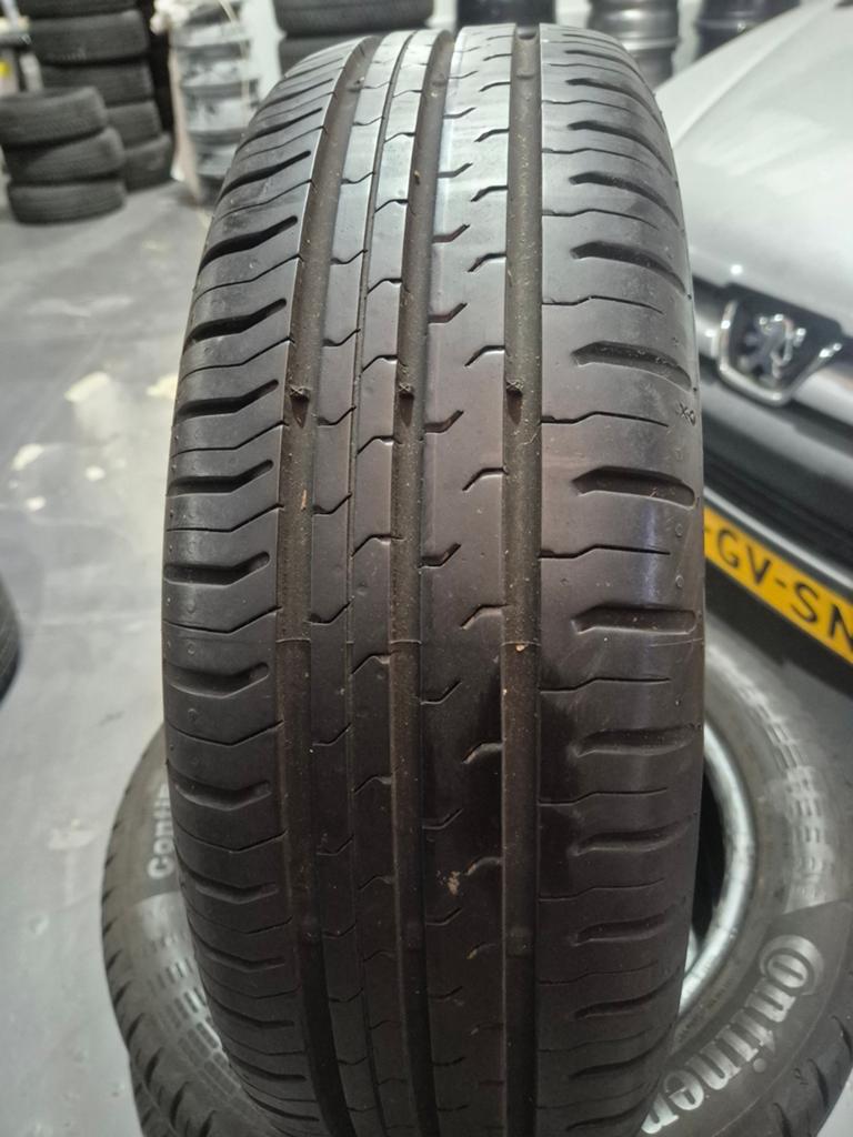 165/60R15 Continental zomerbanden 7.4mm profiel, Auto-onderdelen, Banden en Velgen, 14 inch, Ophalen of Verzenden, Band(en), 165 mm