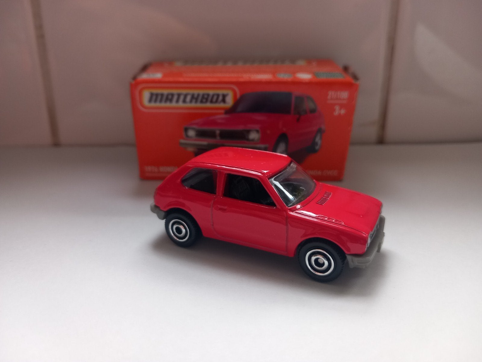 Matchbox Honda Civic CVCC 1976 rood met doosje 3INCH, Ophalen of Verzenden, Nieuw, Auto, Matchbox