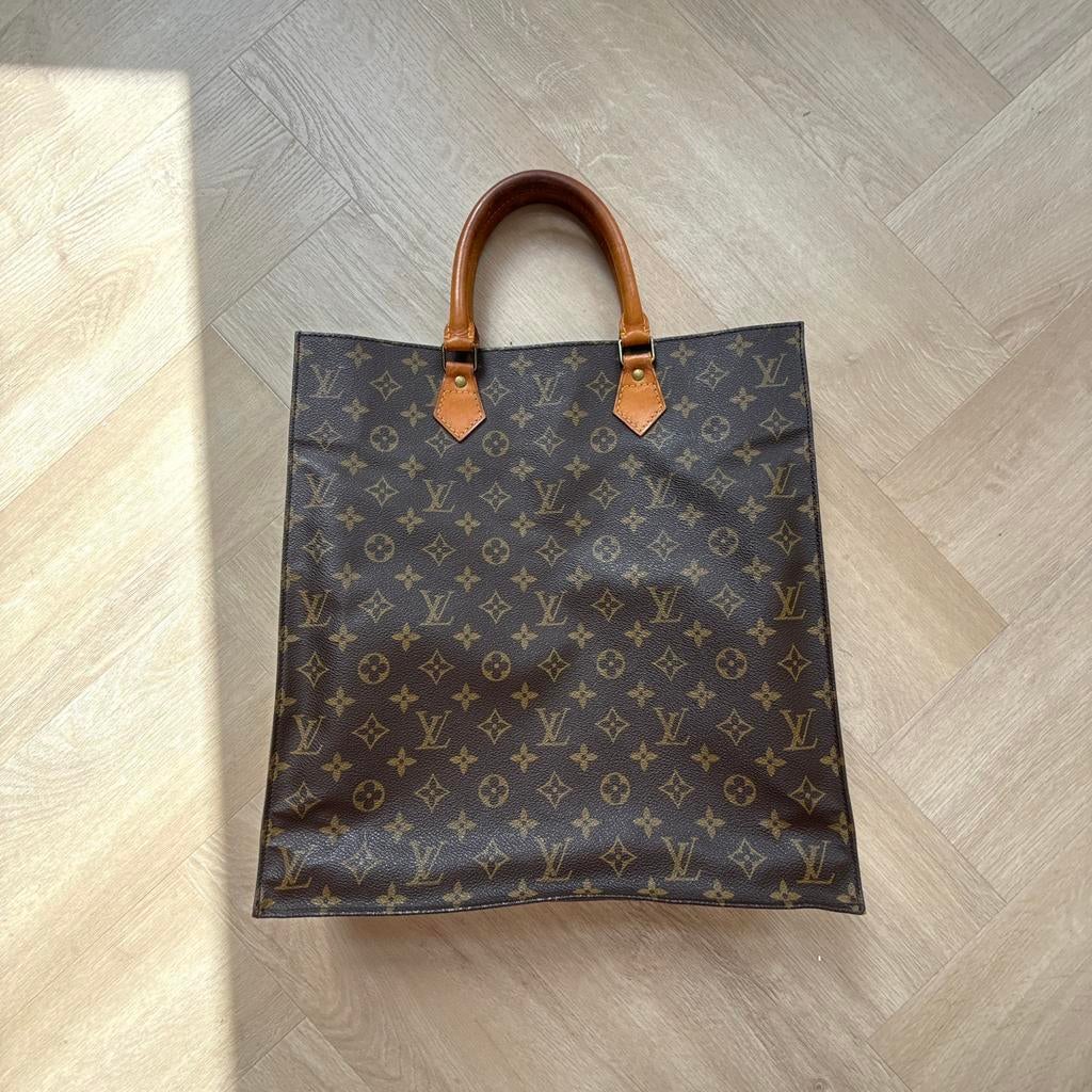 LV Sac Plat (bieden va 300), Ophalen, Zo goed als nieuw, Bruin, Handtas