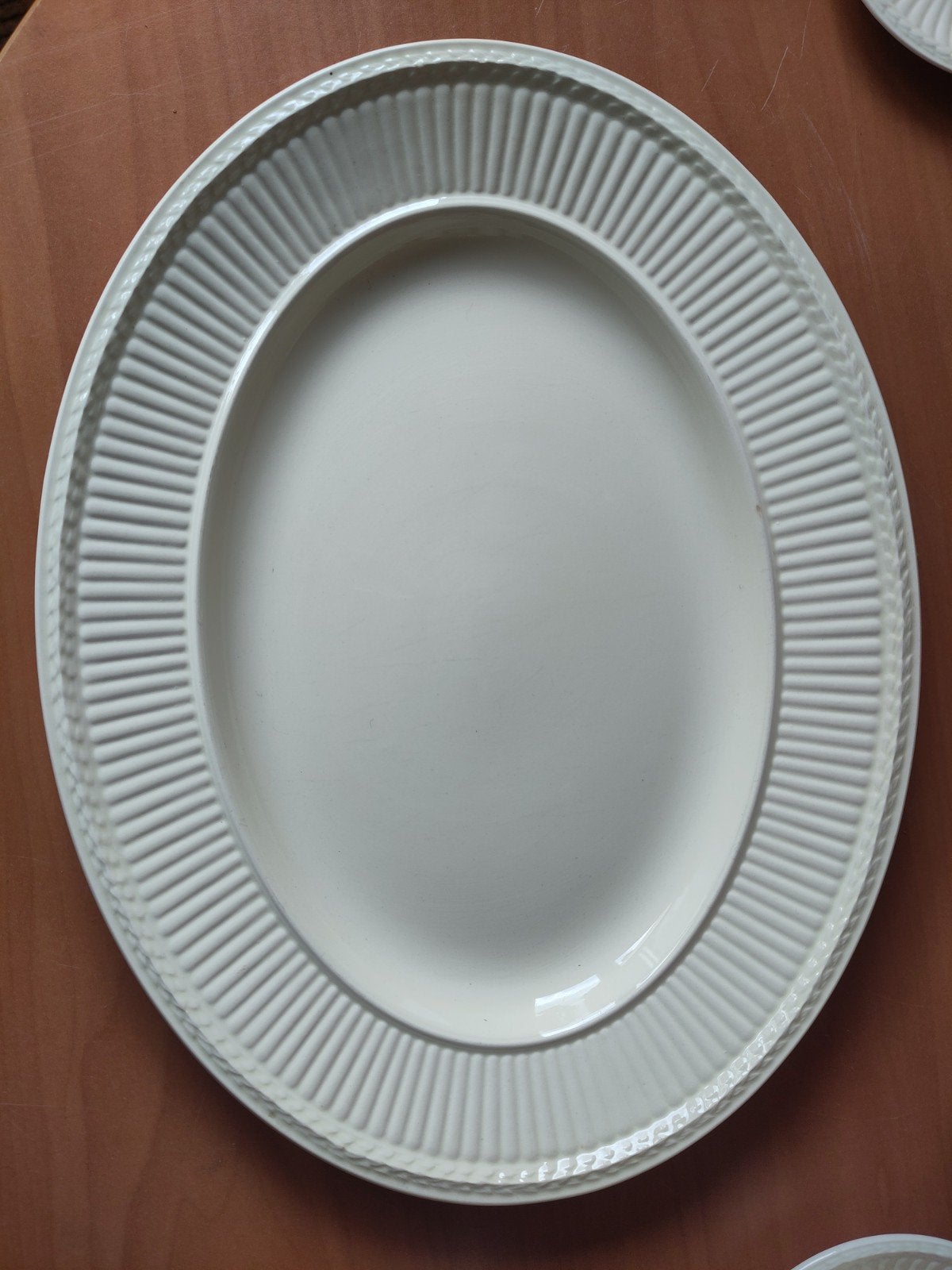 Wedgwood Edme grote Ovale Serveerschaal - Crèmekleurig, Ophalen of Verzenden