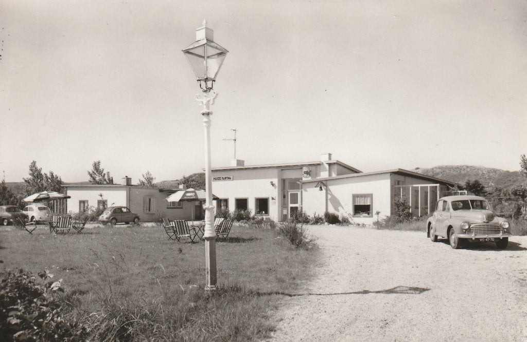VALKENISSE Huize Martina met Morris Fiat en VW, Verzenden, 1960 tot 1980, Gelopen, Zeeland