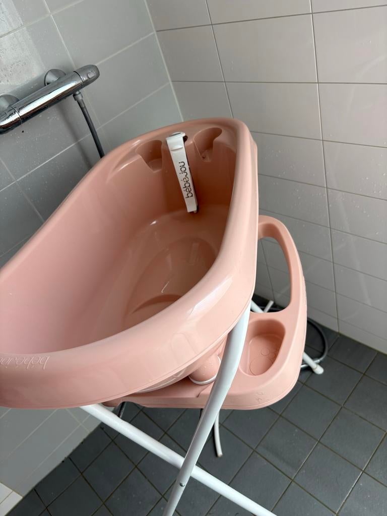 Bébé-jou babybadje met standaard, Kinderen en Baby's, Badjes en Verzorging, Ophalen of Verzenden, Zo goed als nieuw, Badje, Bébé-jou