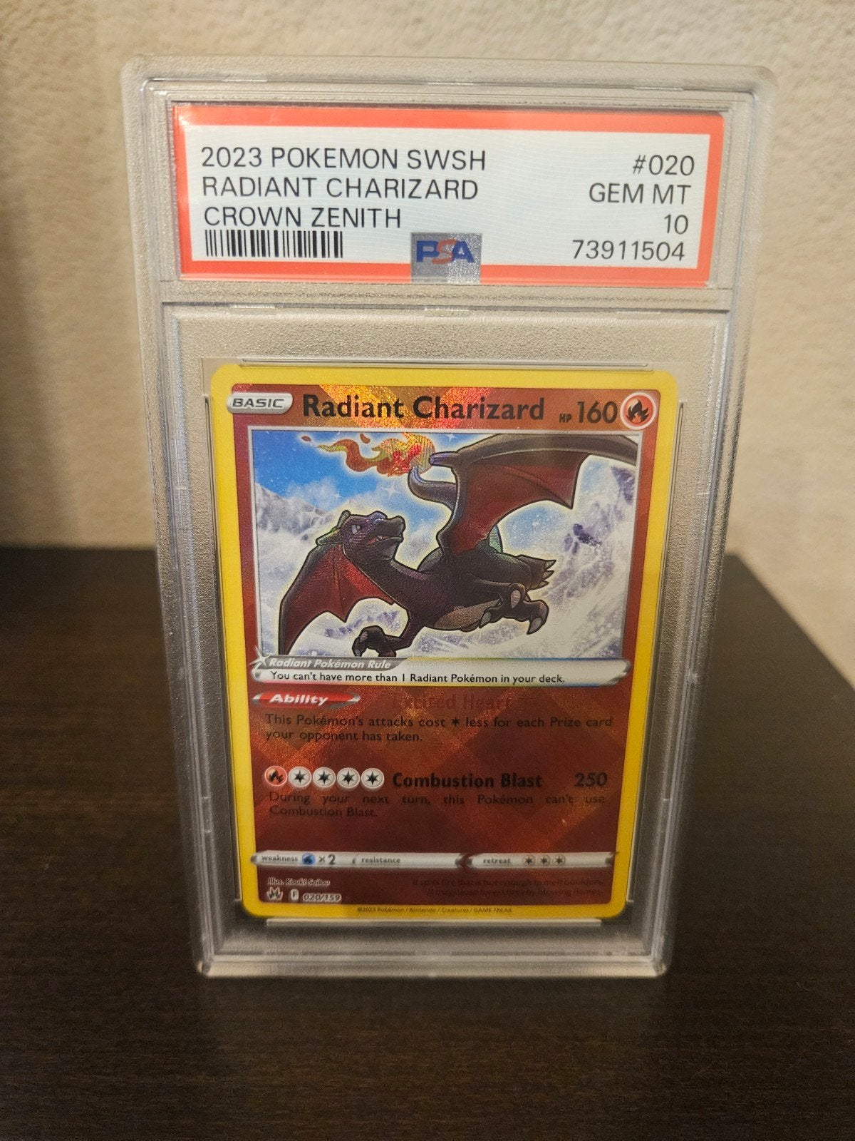 Pokemon - Radiant Charizard (Crown Zenith), Hobby en Vrije tijd, Verzamelkaartspellen | Pokémon, Ophalen, Zo goed als nieuw, Losse kaart