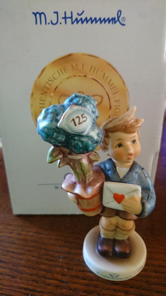 Hummel 125 jaar post, Ophalen of Verzenden, Zo goed als nieuw, Hummel
