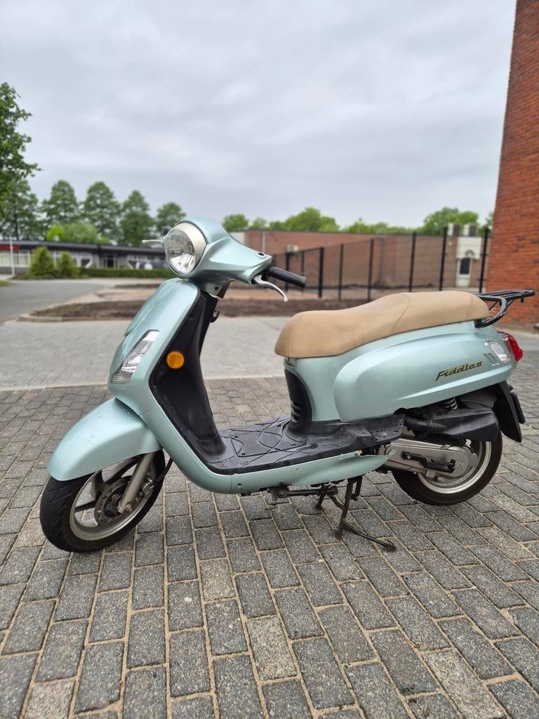 Sym fiddle 2, Fietsen en Brommers, Ophalen, Gebruikt, Benzine, Fiddle