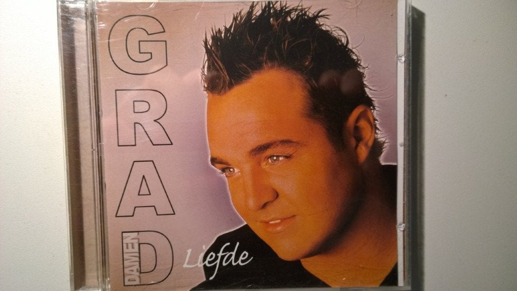 Grad Damen - Liefde, Cd's en Dvd's, Cd's | Nederlandstalig, Zo goed als nieuw, Levenslied of Smartlap, Album, Ophalen of Verzenden