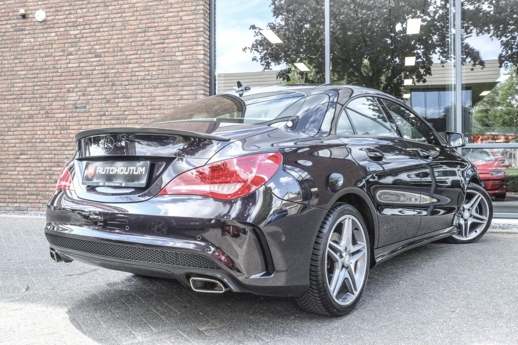 Mercedes-Benz CLA-Klasse 180 AMG styling (bj 2014), Auto's, CLA, Gebruikt, Handgeschakeld, 19 km/l