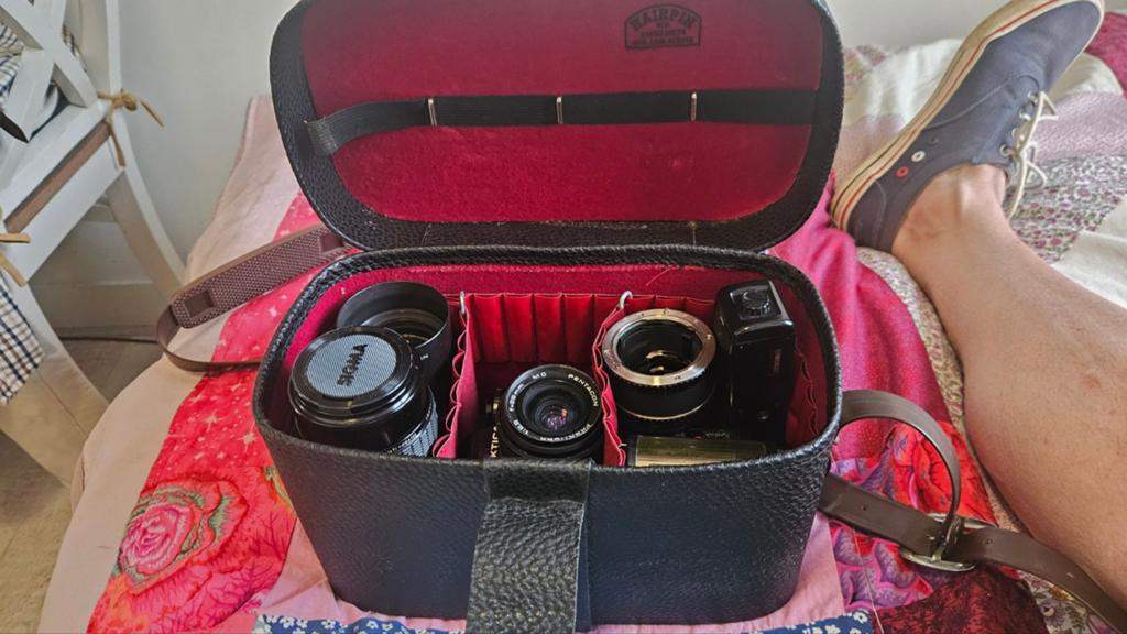 Praktica B200 Spiegelreflexcamera met diverse lenzen, Ophalen of Verzenden, Gebruikt, Spiegelreflex, Overige Merken