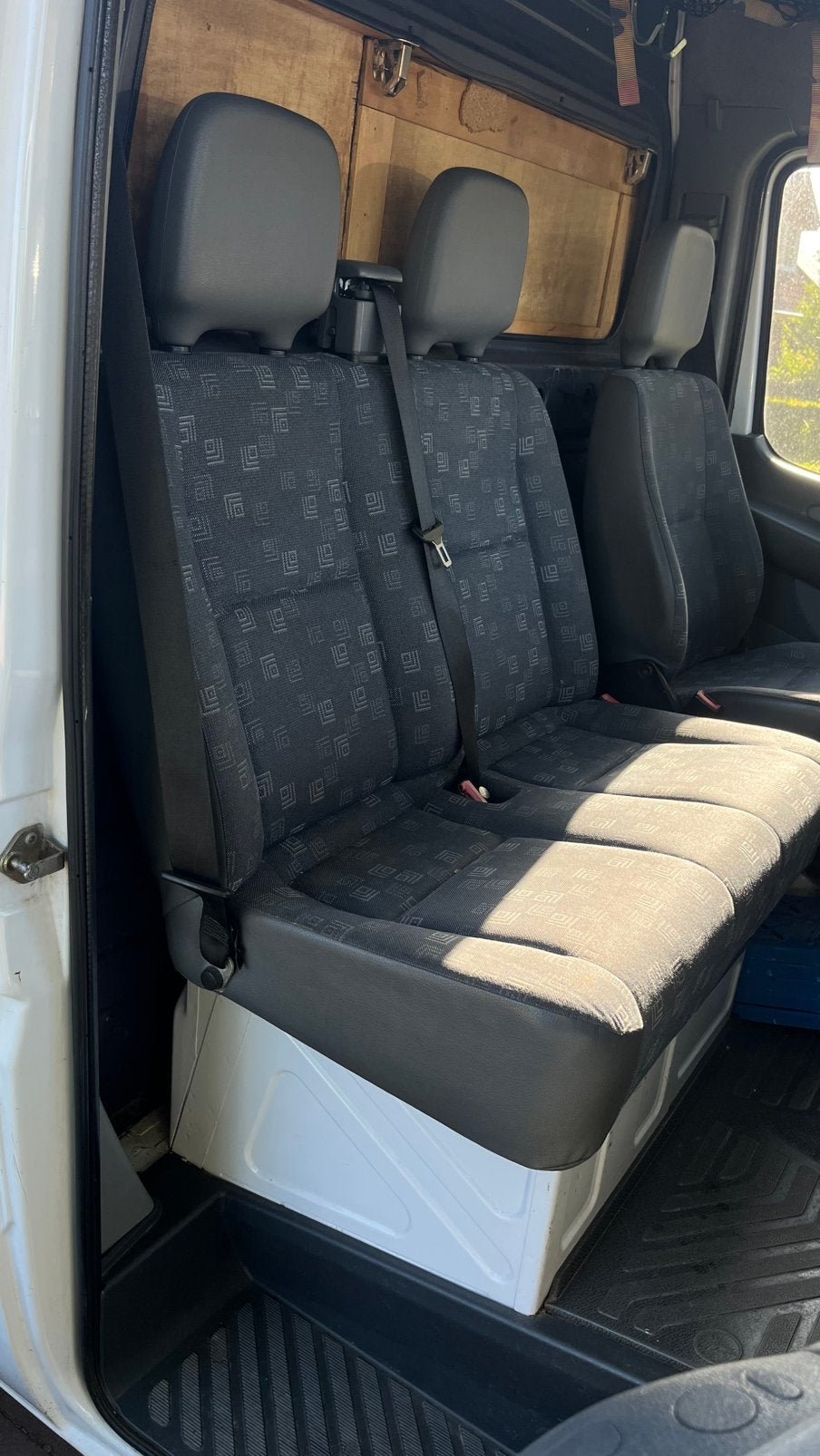 Mercedes Sprinter bank met onderbak, Ophalen, Mercedes-Benz