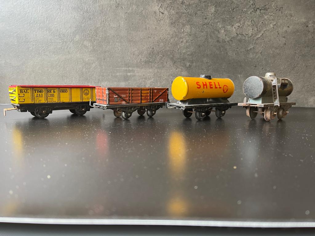 Vier goederen wagons Karl Bub spoor 0, Overige merken, Gebruikt, Gelijkstroom of Wisselstroom, Wagon