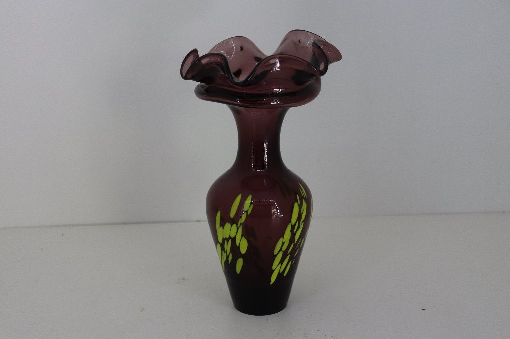 Vintage Handgeblazen Glazen Vaas Aubergine met Geel patroon, Ophalen of Verzenden