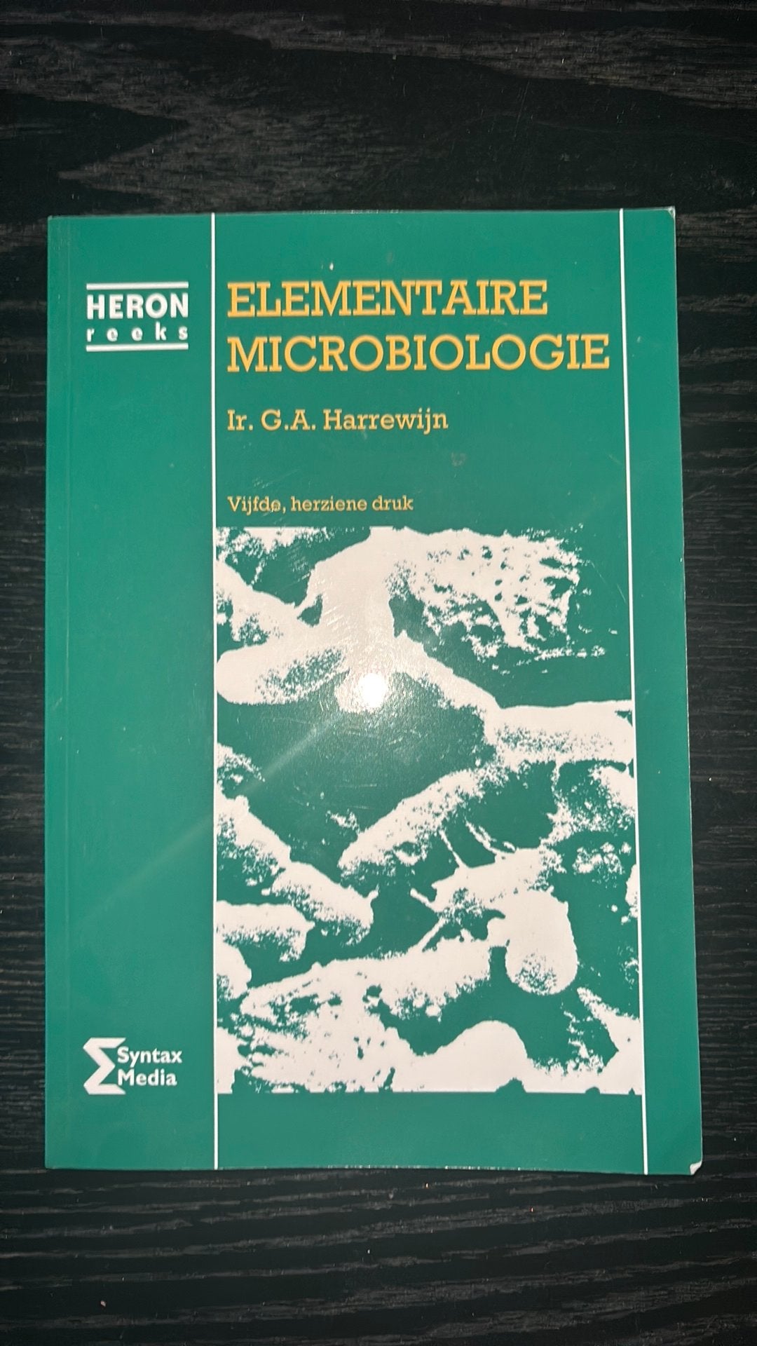 G.A. Harrewijn - Elementaire microbiologie, Boeken, G.A. Harrewijn, Ophalen of Verzenden, Zo goed als nieuw, Nederlands