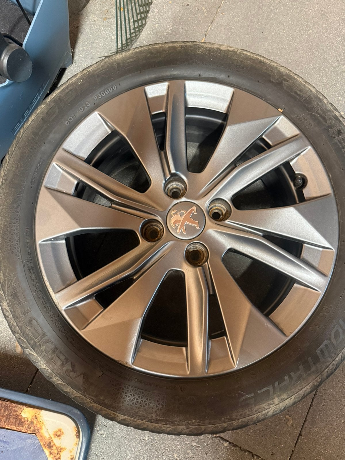 Peugeot winterbanden set incl velgen origineel 195/55r16, Ophalen, 16 inch, Banden en Velgen, Winterbanden