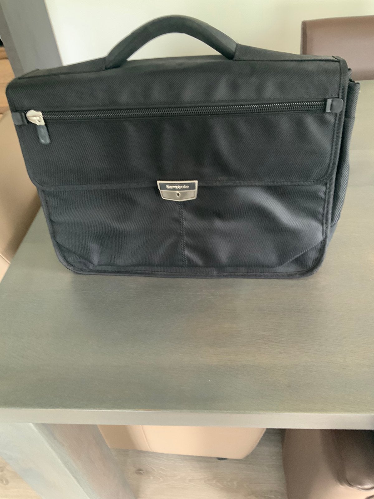 Zgan zwarte werk/laptoptas SAMSONITE redelijk prijsje, Computers en Software, Laptoptassen, Ophalen of Verzenden, 17 inch of meer