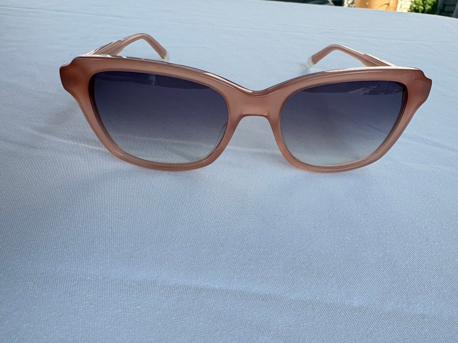 Nieuw! Carven JP sonnebril pinky-beige zonder bewaardoosje, Overige merken, Zonnebril, Nieuw, Ophalen of Verzenden