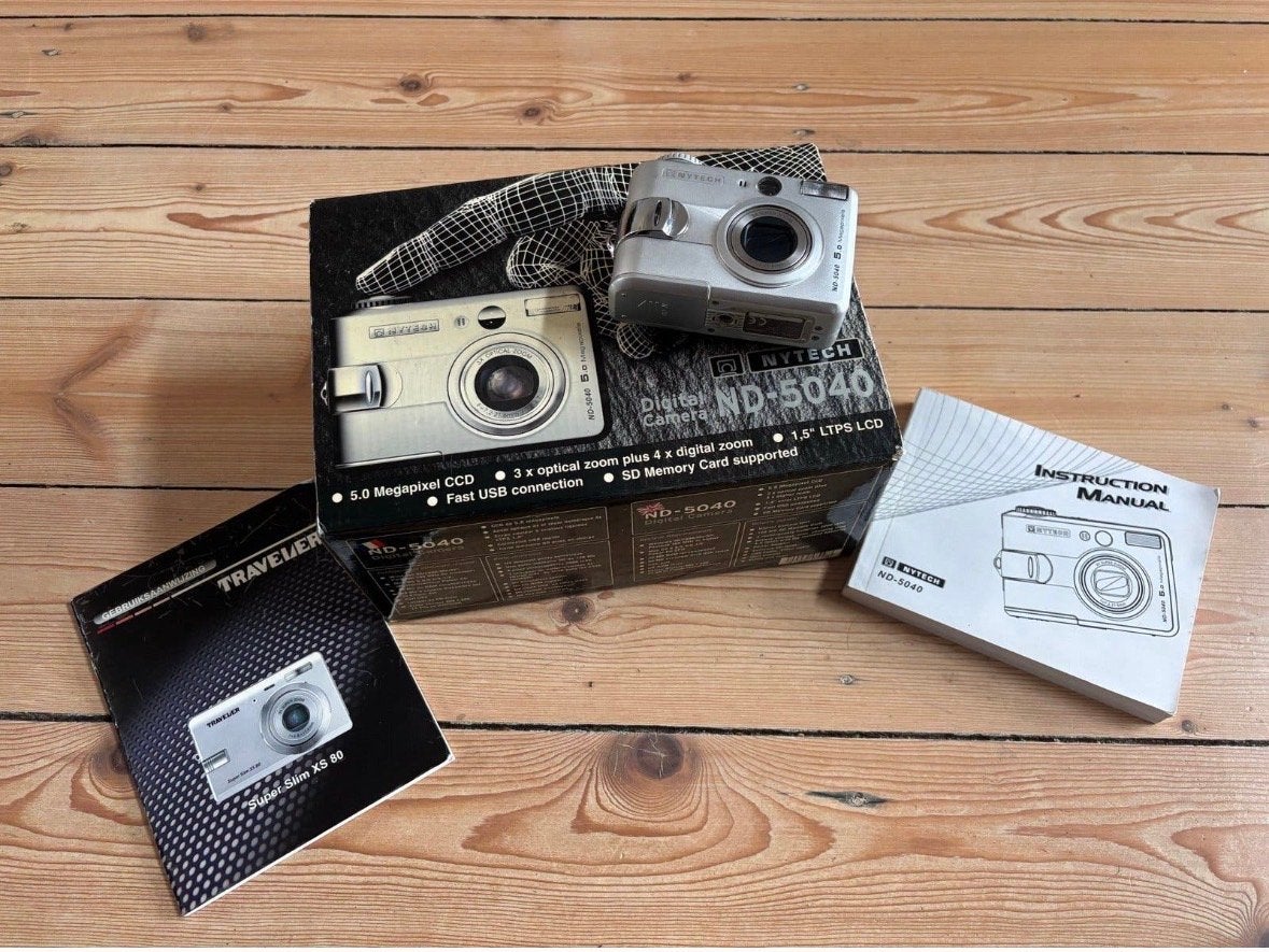 NYTECH ND-5040 Digitale Camera met Accessoires, Handleiding, Nieuw, Ophalen of Verzenden, Compactcamera