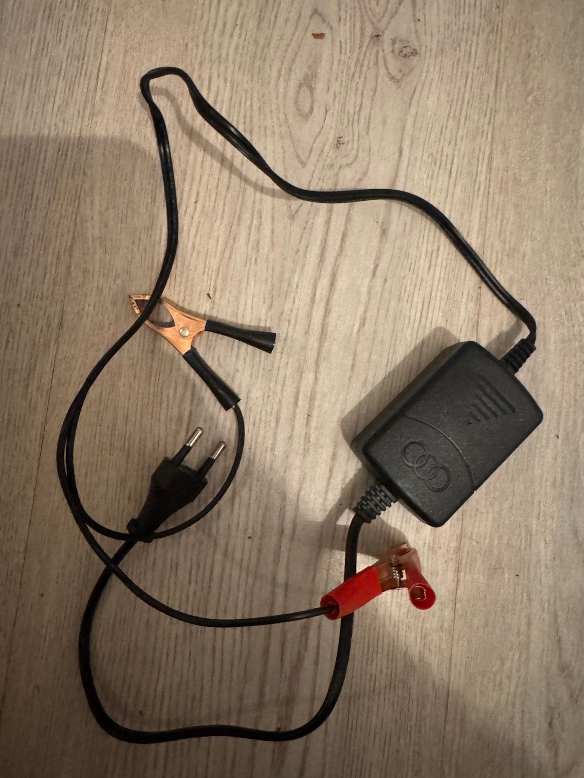 Accu oplader scooter, Fietsen en Brommers, Ophalen of Verzenden, Gebruikt, Overige typen, Overige merken