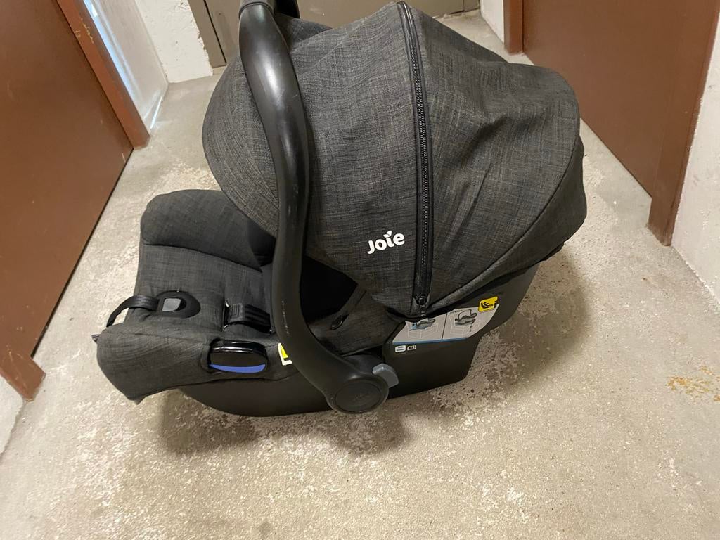 Joie maxi cosi/ autostoel - Zo goed als nieuw, Autogordel, Zijbescherming, Zo goed als nieuw, 0 t/m 13 kg