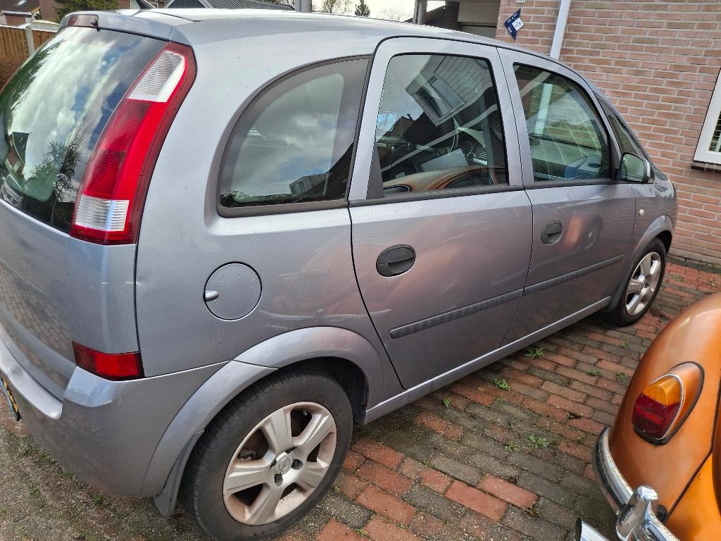 Opel Meriva 1.6 8V 2004 Grijs, Auto's, Opel, Zwart, 4 cilinders, Origineel Nederlands, 1200 kg
