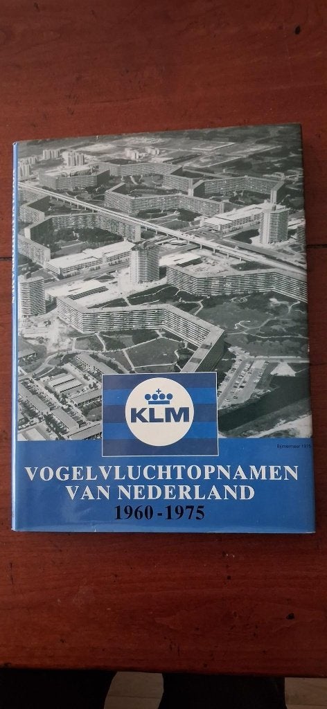 KLM Vogelvluchtopnamen van Nederland 1960-1975, Ophalen of Verzenden, Gebruikt, Boek of Tijdschrift