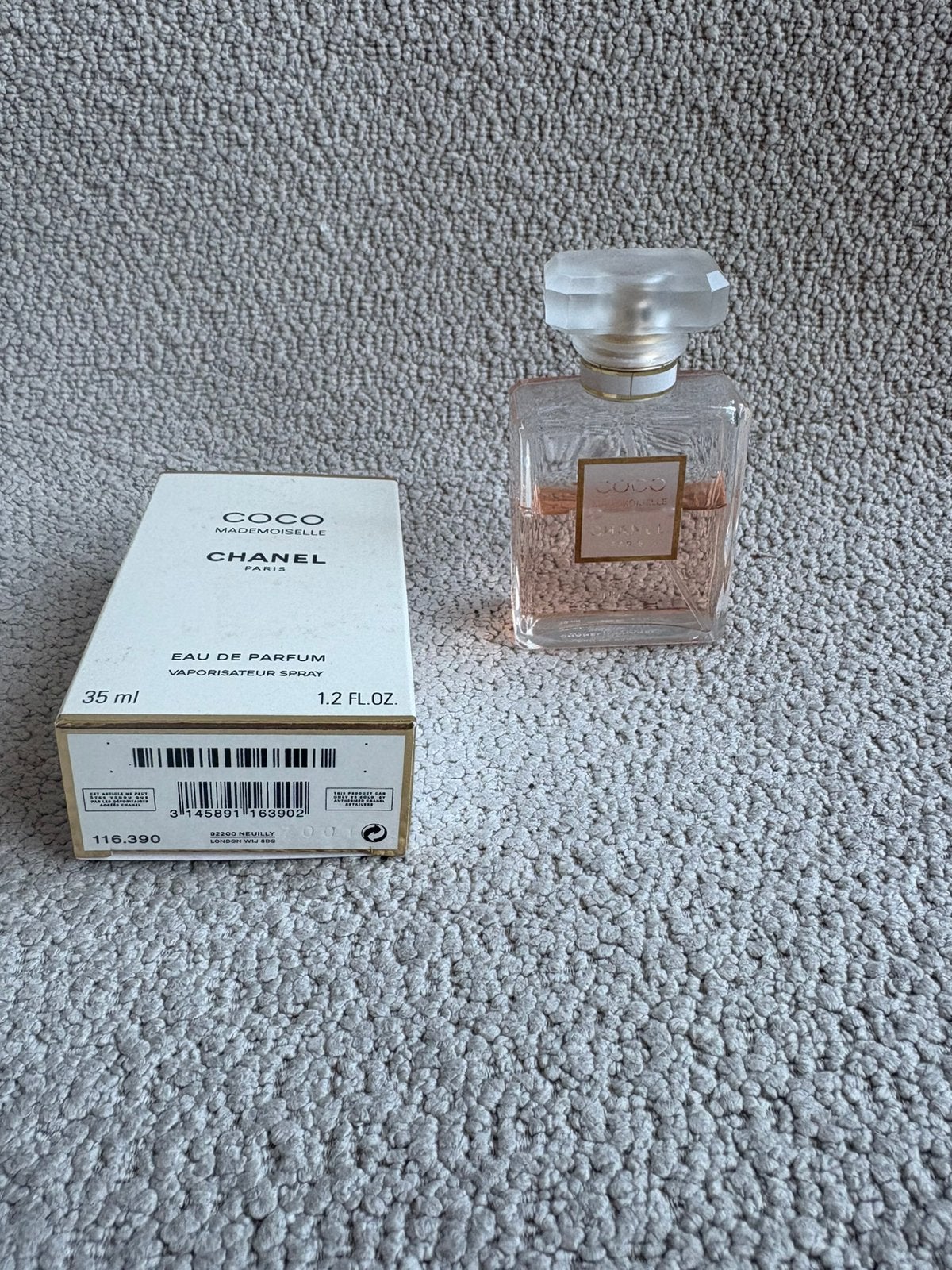 Coco chanel mademoiselle parfum 35 ml meer dan de helft vol, Verzamelen, Ophalen of Verzenden, Zo goed als nieuw, Parfumfles, Gevuld