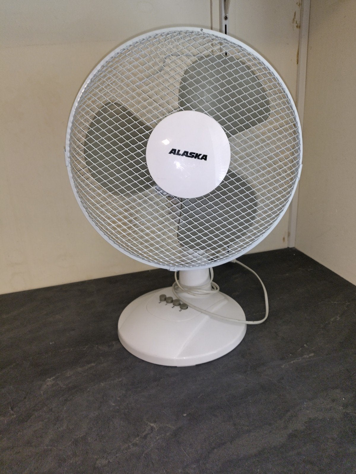 Alaska Tafelventilator - Compact en Krachtig, Ophalen of Verzenden, Gebruikt, Tafelventilator