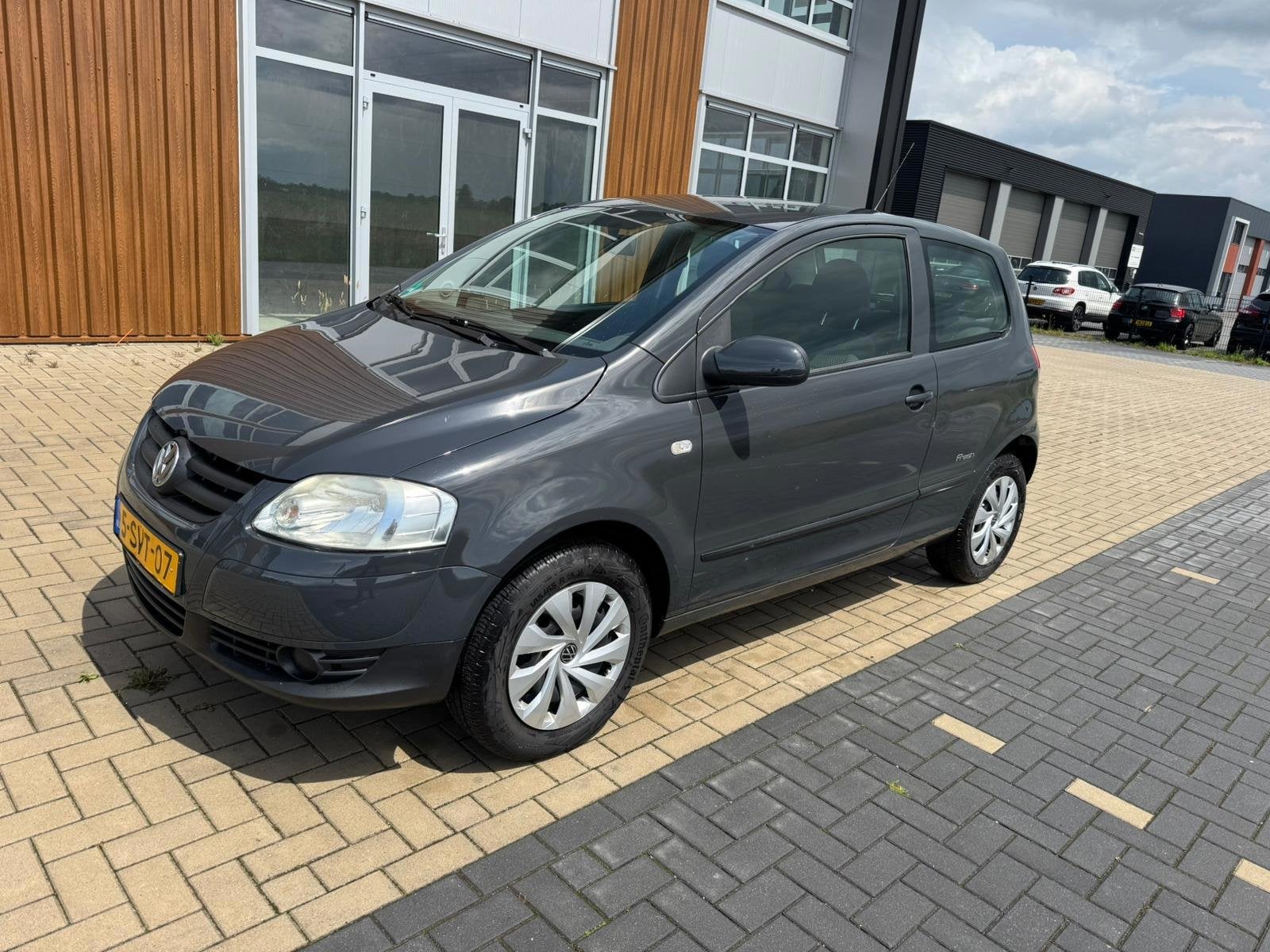 Volkswagen Fox 1.2 Trendline nieuwe apk inruilkoopje, Auto's, Voorwielaandrijving, Stof, 969 kg, 4 stoelen