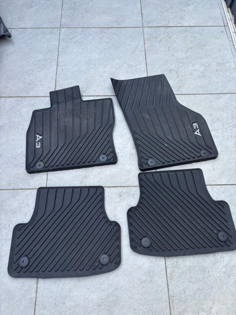 Originele Audi Rubberen automatten audi a3 8V 2012-2019, Ophalen of Verzenden, Zo goed als nieuw